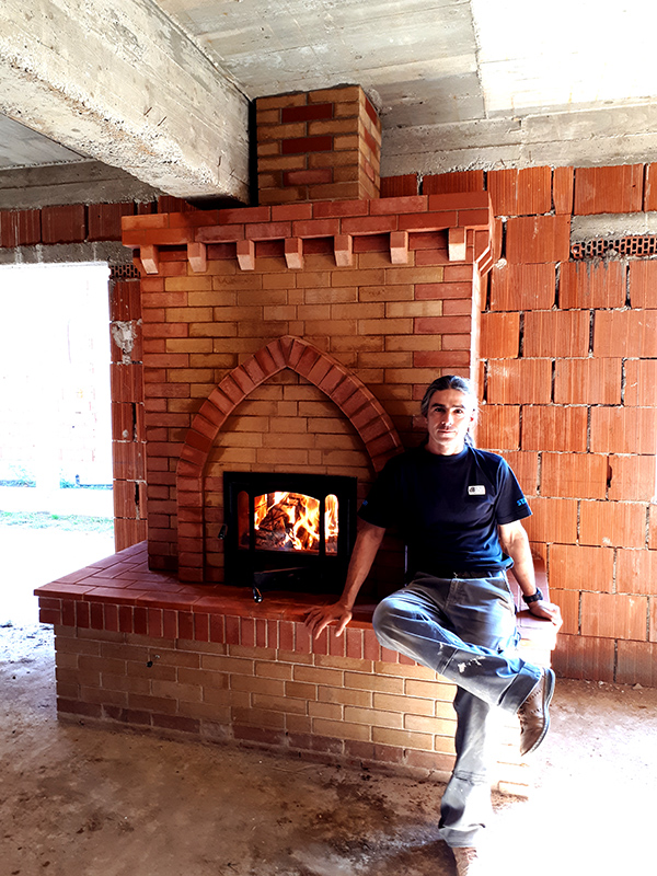Fireplaces & Stoves - © Szilárd Stoves - Tel. +40 741 433120 - Email: sobe.szilard@gmail.com